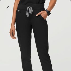 Black Figs Jogger Scrub Pants - Size L